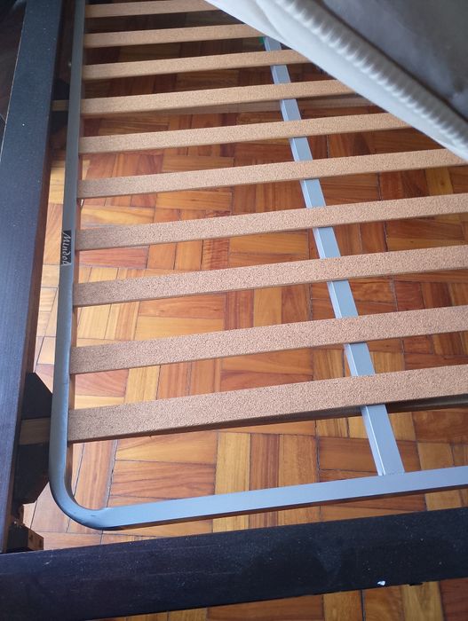 Cama+ estrado + colchão