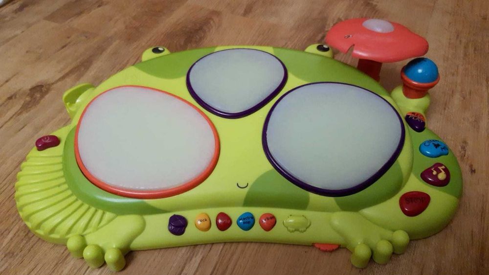 Продам гитара, барабан Battat