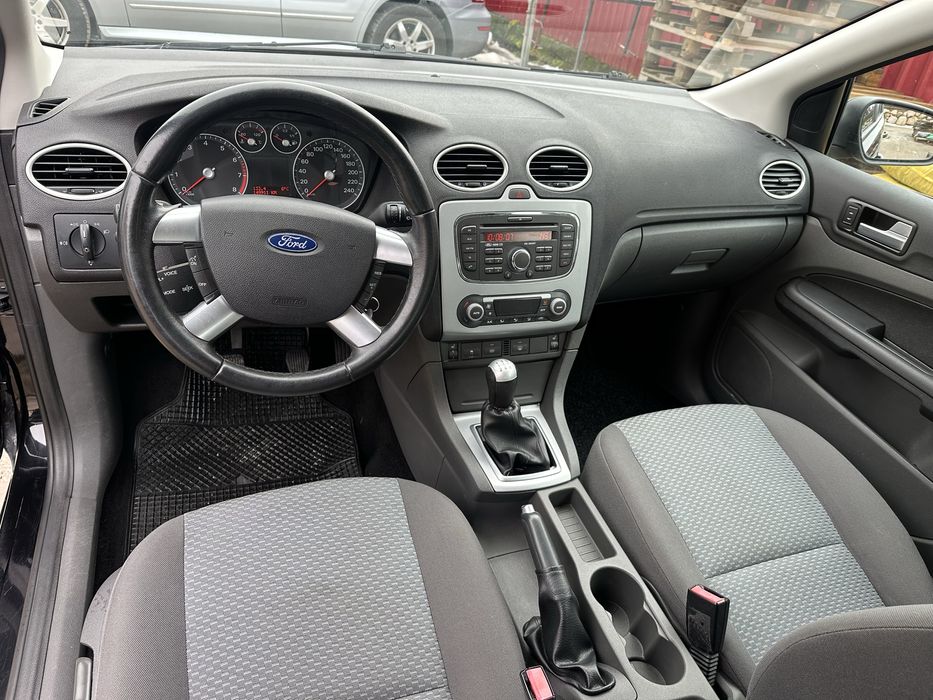 Ford Focus 1.8 b
