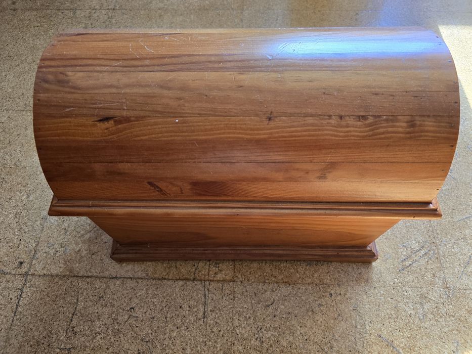 Vendo Baús de madeira