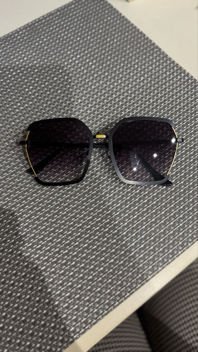 okulary przeciwsłoneczne