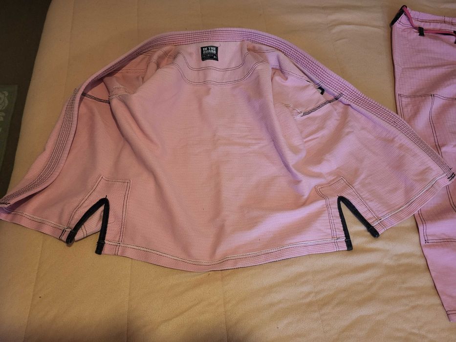 Kimono BJJ In The Guard