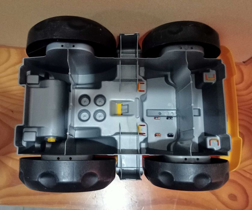 Camião basculante grande CAT.