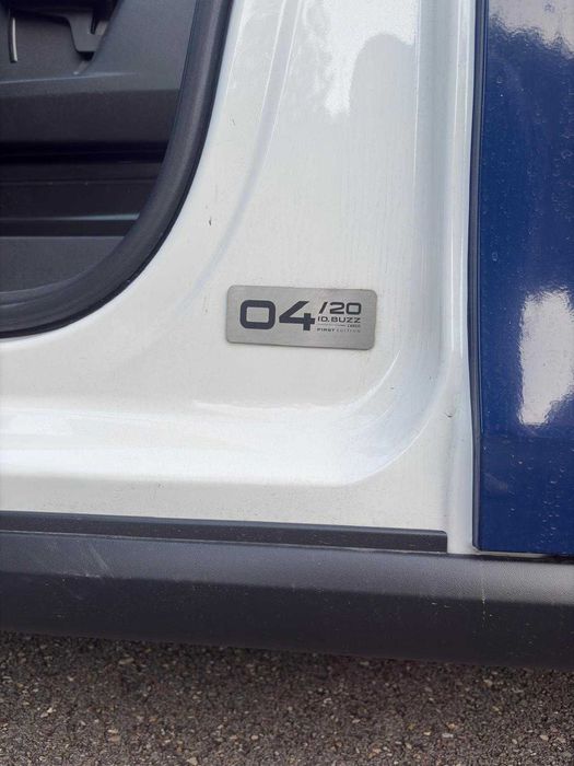 ID. Buzz Cargo First Edition(04/20) - Azul/Branco