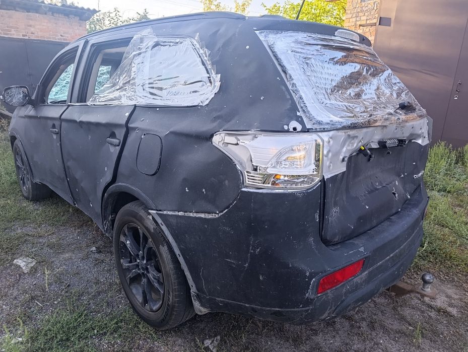 MITSUBISHI Outlander Після ДТП