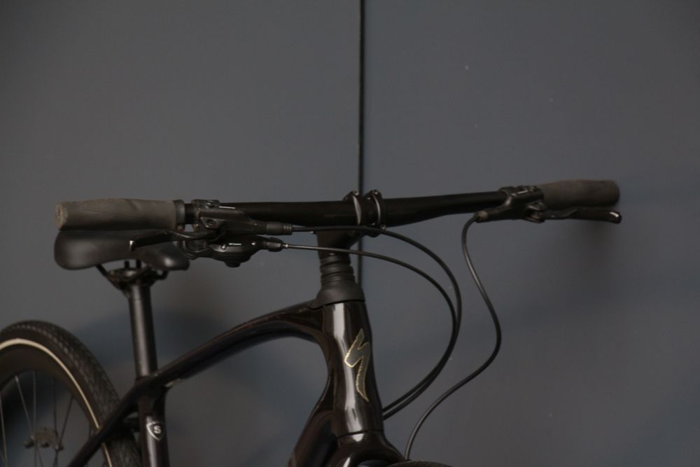 Велосипед Specialized Sirrus X Comp Carbon 2020. Не Trek, не Scott