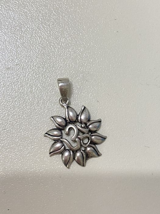 Серебрянный  кулон