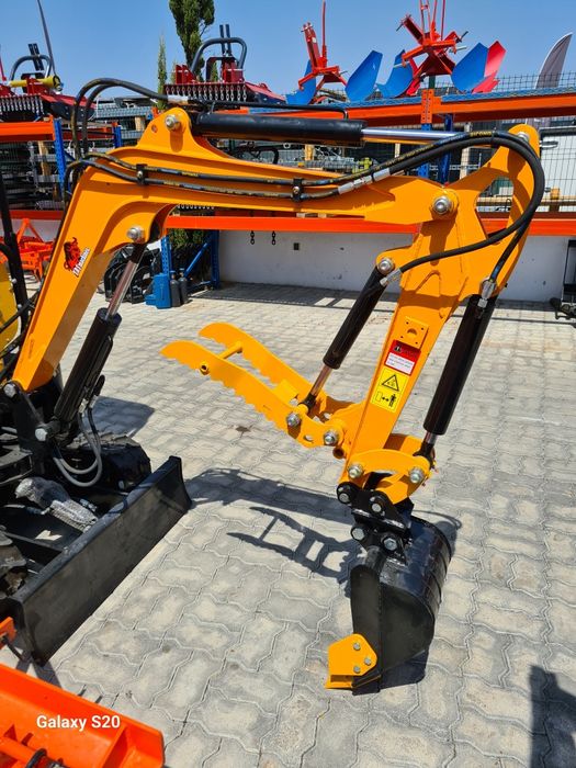 Mini-Escavadora Nova 1000kg Diesel 12cv – Garantia – IVA Incluído