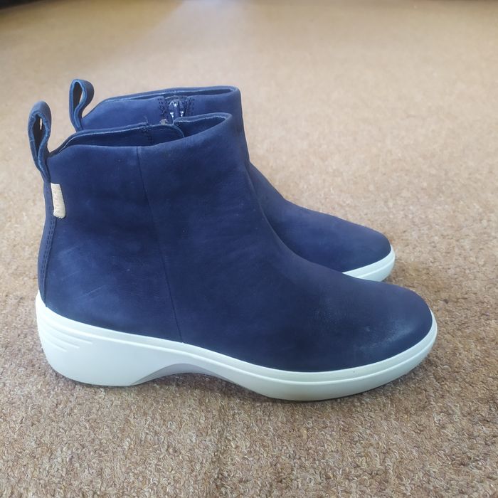 37,38,39,40,41,42,43.Черевики жіночі Ecco Soft 7 Wedge (47093302303)