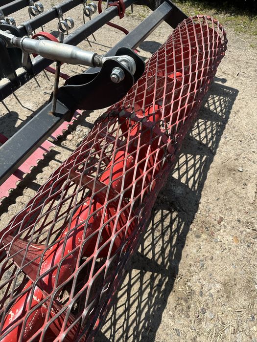 Równiarka do podłoża jezdzieckiego firmy BM HORSE 1.6