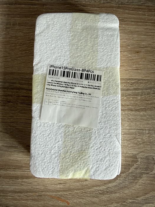 Захисне скло на Iphone 15 pro 4 шт