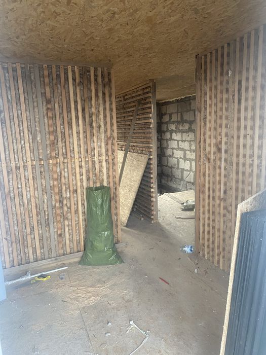 Продам двоповерховий гараж