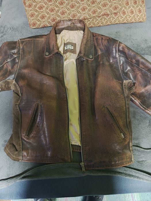 Skórzana kurtka Mustang. Powycierana