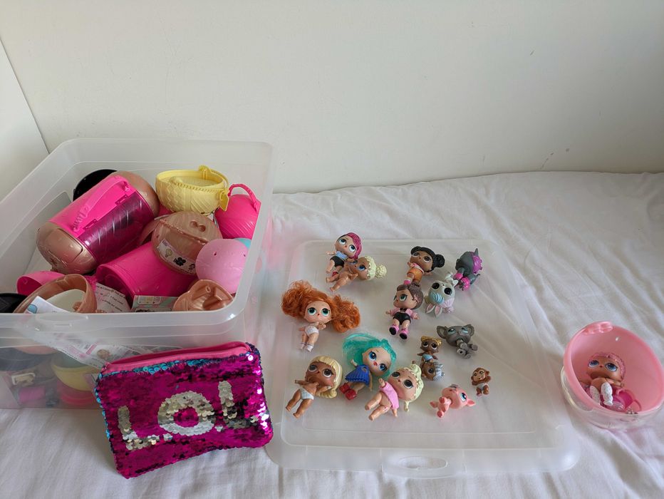 Conjunto de 9 bonecas LOL e pets