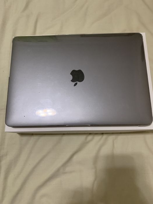 Apple MacBook Pro 13" - A1706- mid2017 (i5/8GB/128GB SSD)