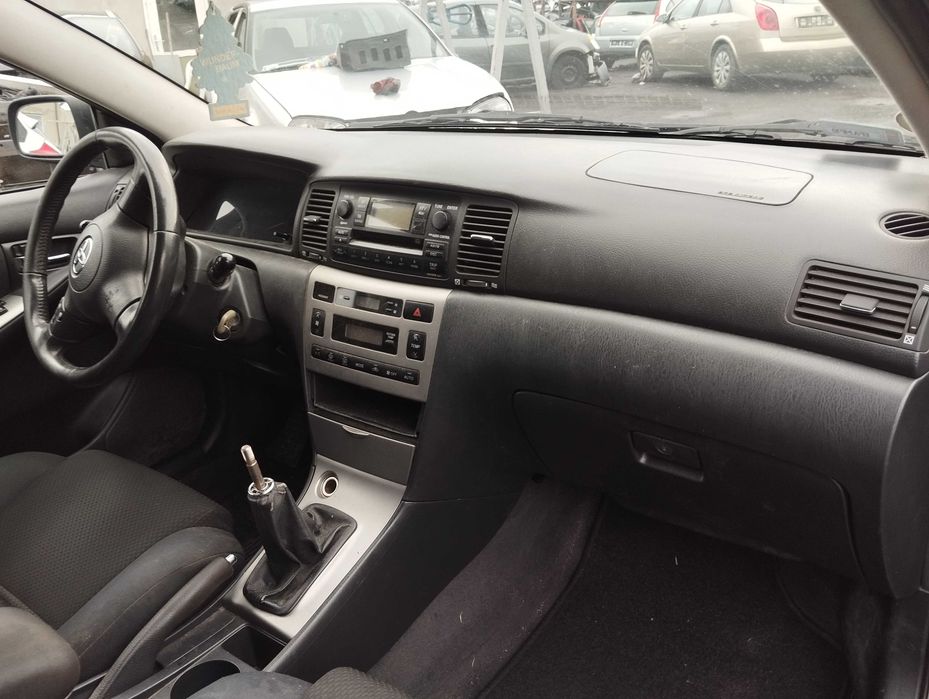 Toyota Corolla E12 kombi 1.4 D4D 2004r. Element wnętrza  Czytaj opis !