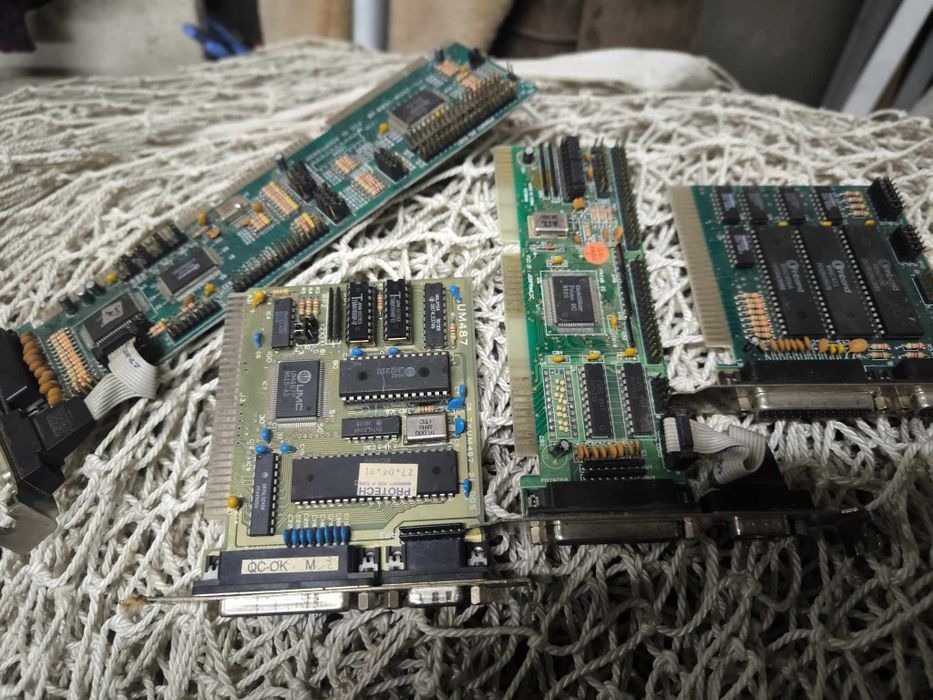 Kolekcjonerskie części do komputera, płyty, procesory