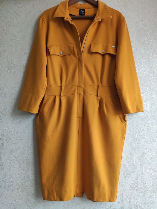 Сукня  бренду Maxa