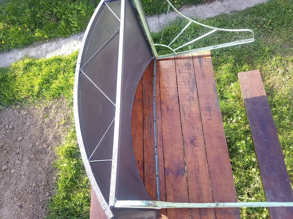 козырёк над дверью