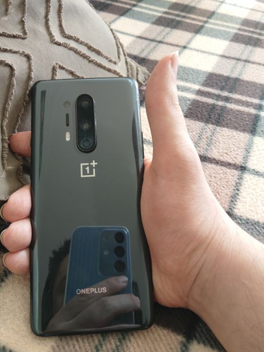 Продам Oneplus 8 Pro