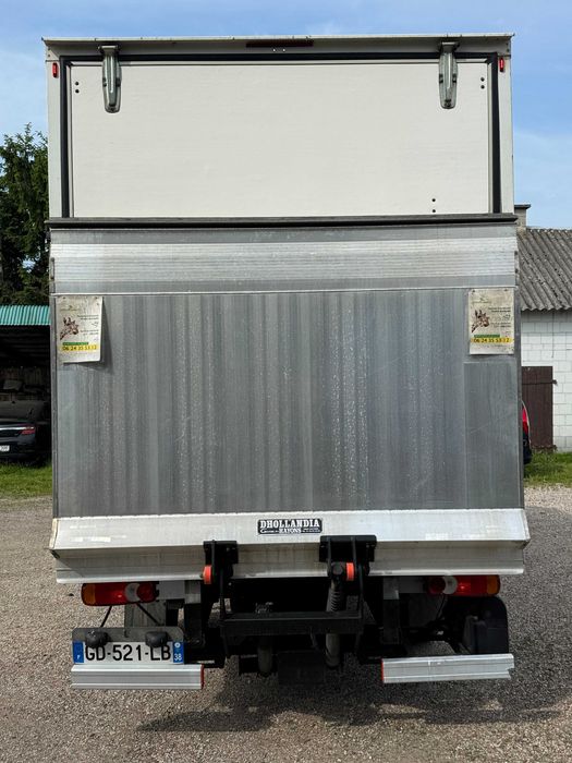 Kontener z RENAULT MASTER 2021R.