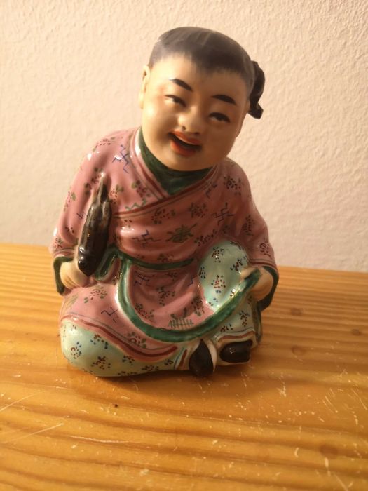 Figura chinês rosa em porcelana