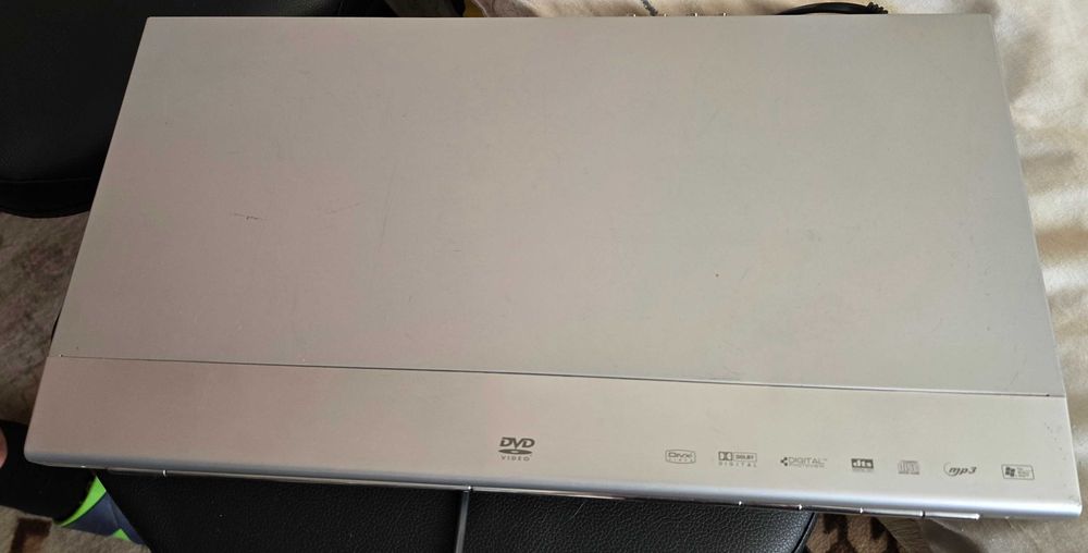 DVD плеєр Thomson бувший у використанні, модель dth250e