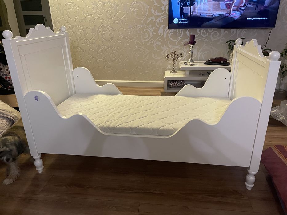 Łóżko drewniane dziecięce