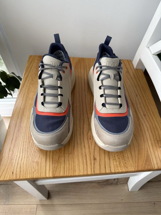 Teva WATERPROOF ОРИГІНАЛ 100%  кросівки термо НЕ ПРОМОКАЮТЬ 42 — 27 см