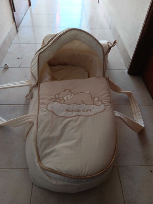 Alcofa com saco de sair