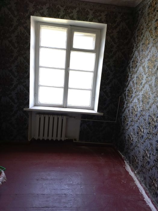 Продам свою гостинку (м. ХТЗ, вул. Миру)