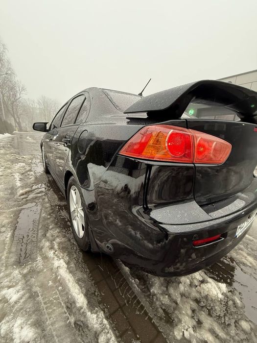 Mitsubishi Lancer 10-X