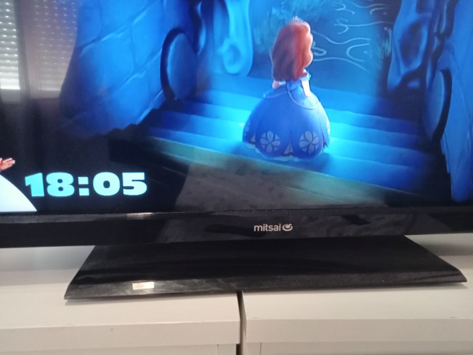 Mitsai LCD TV, 70 cm Screen64298108482049121