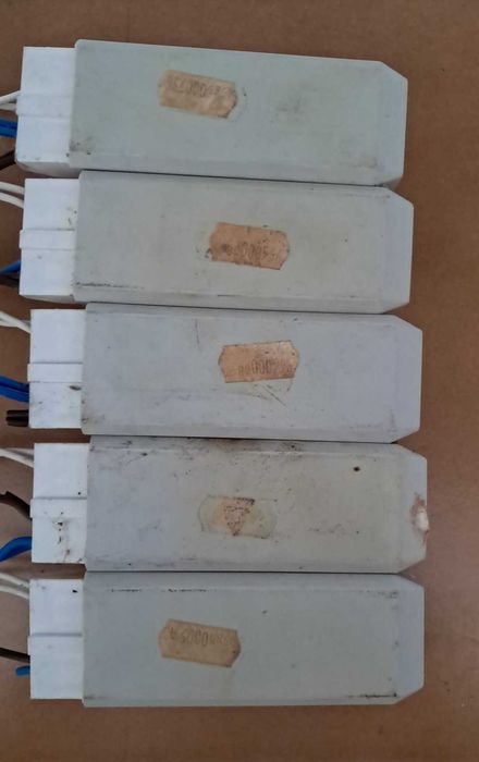 Lote 5 Transformadores 230V – 12V lâmpadas halogéneas