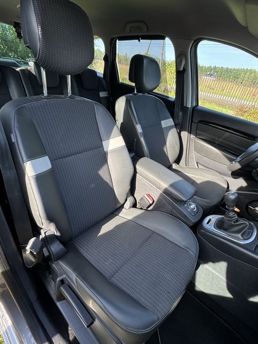 Renault Grand Scenic 2010 1.9 diesel 7miesc