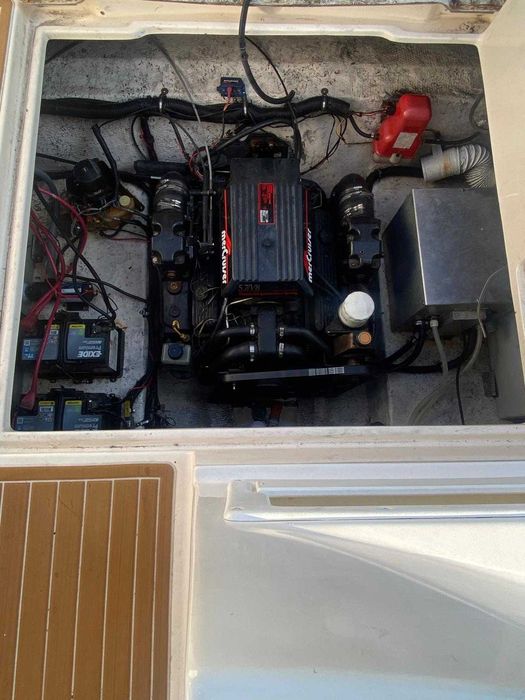 Barco Rinker Fiesta Vee 270
