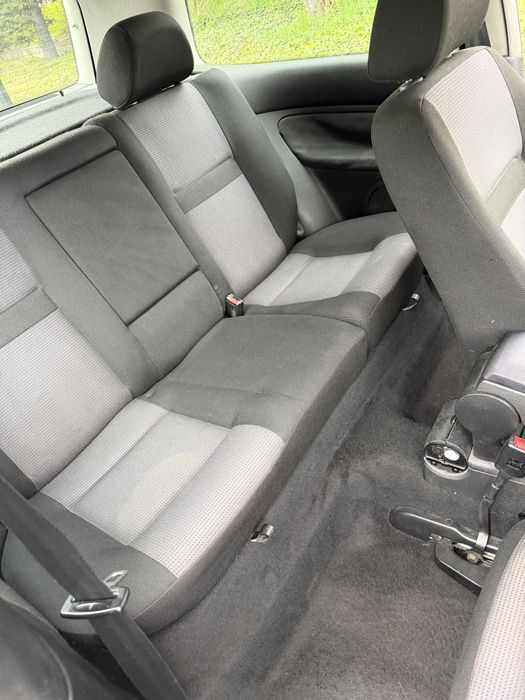 Volkswagen Golf 4 1.6 Benzyna Klima Super Stan