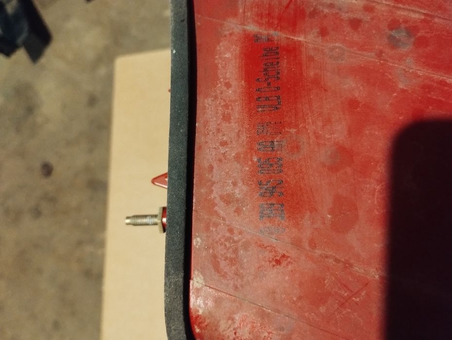 Стоп passat b5+ оригінал є лише правий