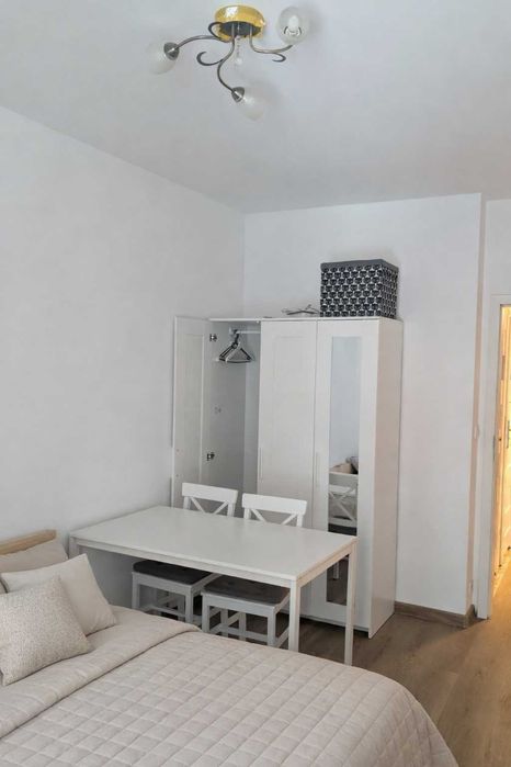 Pokój 14 m² Praga-Północ | balkon | 6 min Dw. Wschodni | od 1.03