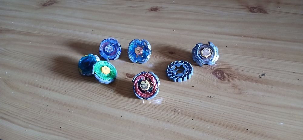Piões   Beyblade