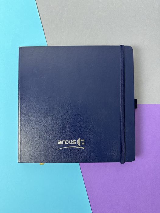 Zeszyt kwadratowy w kratkę, granatowy