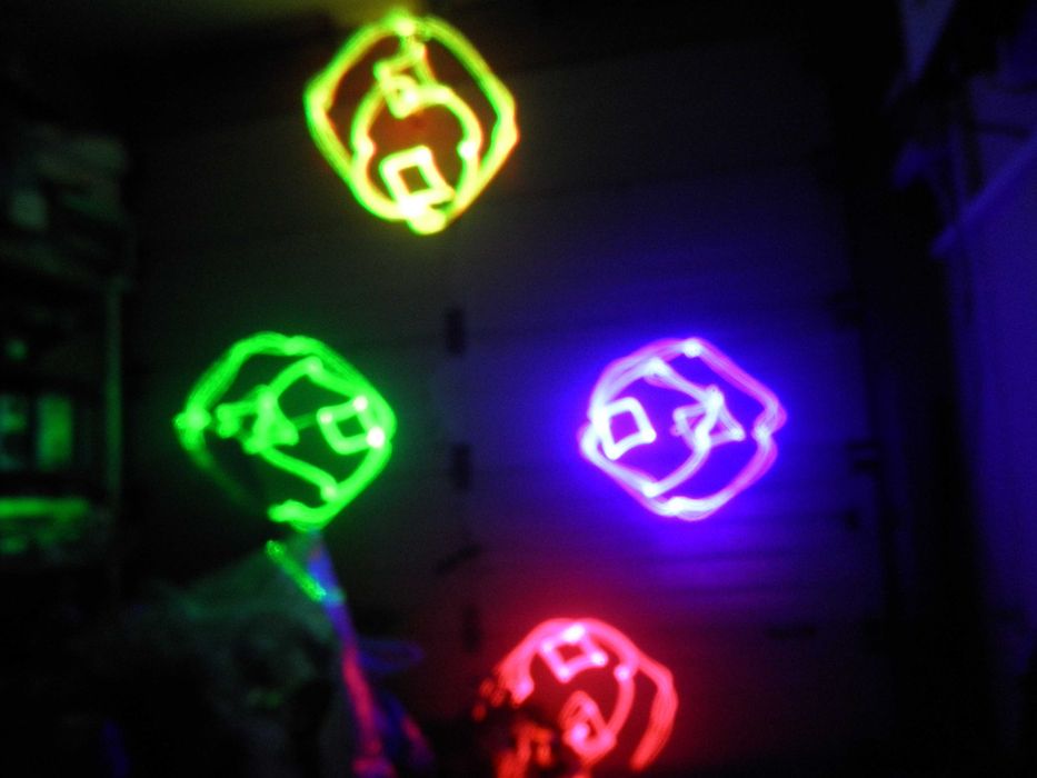 LASER FLASH BUTRYM Four Heads RGBY Beam Laser Light. Stan IDEAŁ.