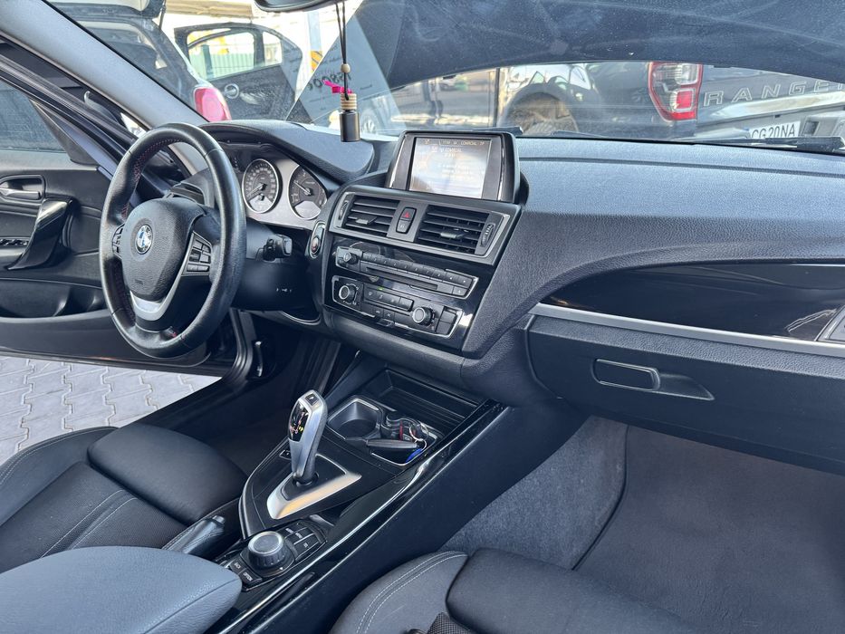 BMW 116d Sport Line Automático 116 cv 86 mil km 2016