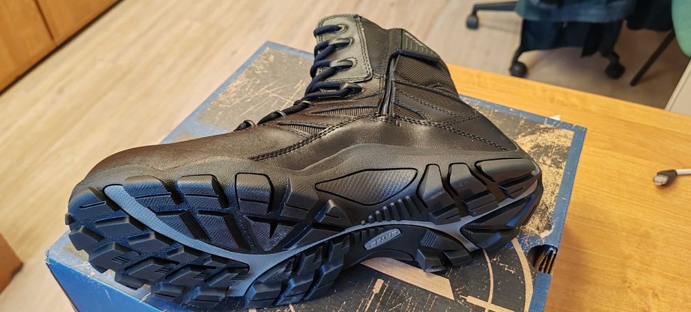 Buty Bates Delta 8 - rozm. 45 NOWE