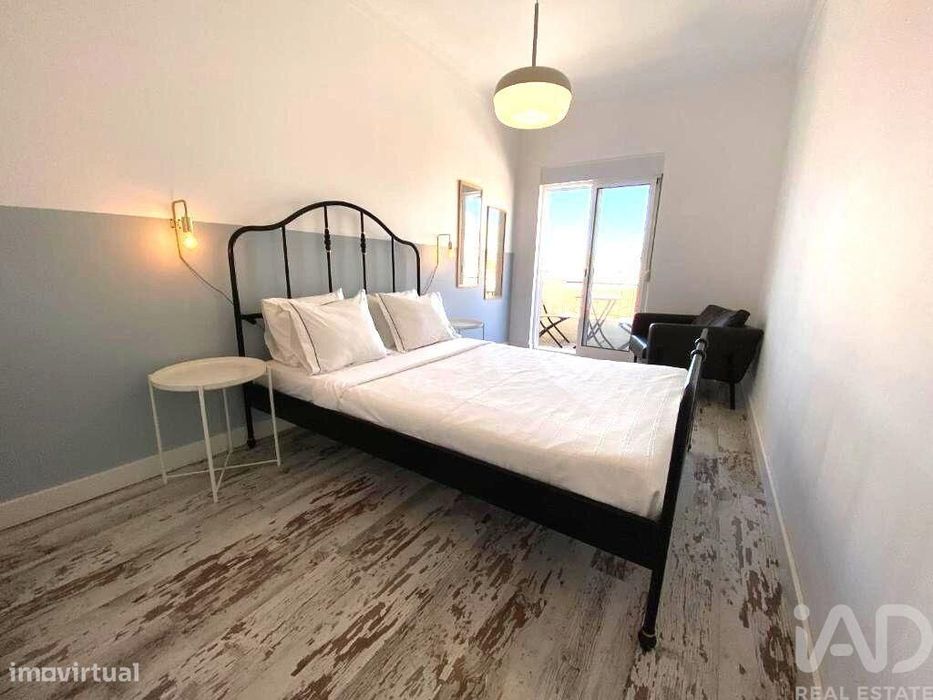 Apartamento T2 em São Sebastião