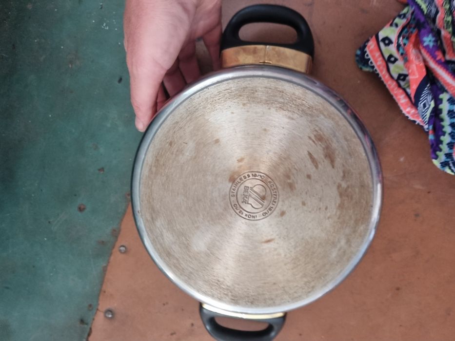 Кастрюля на 2.5 литра