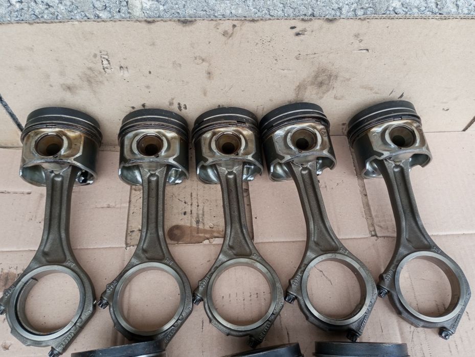 Шатун 2.7  TDI Audi A6 C6 059AB A4