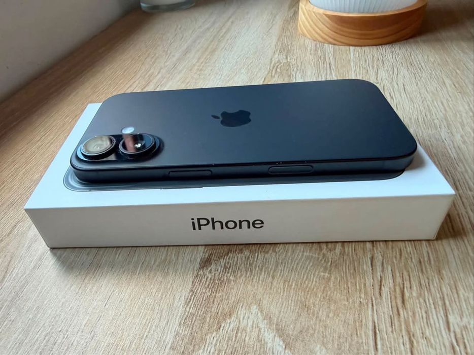 iPhone 16  Preto  128G