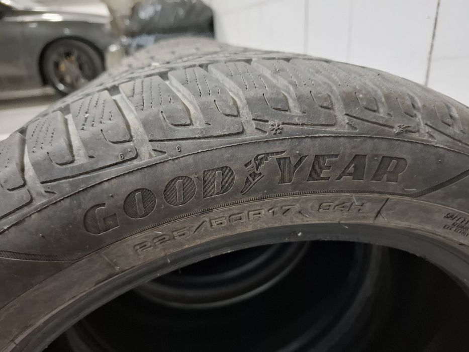 4 opony zimowe GoodYear 225/50R17 94H
