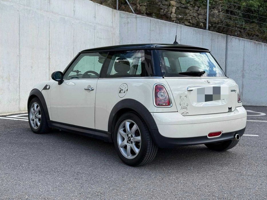 Mini Cooper D em ótimo estado
